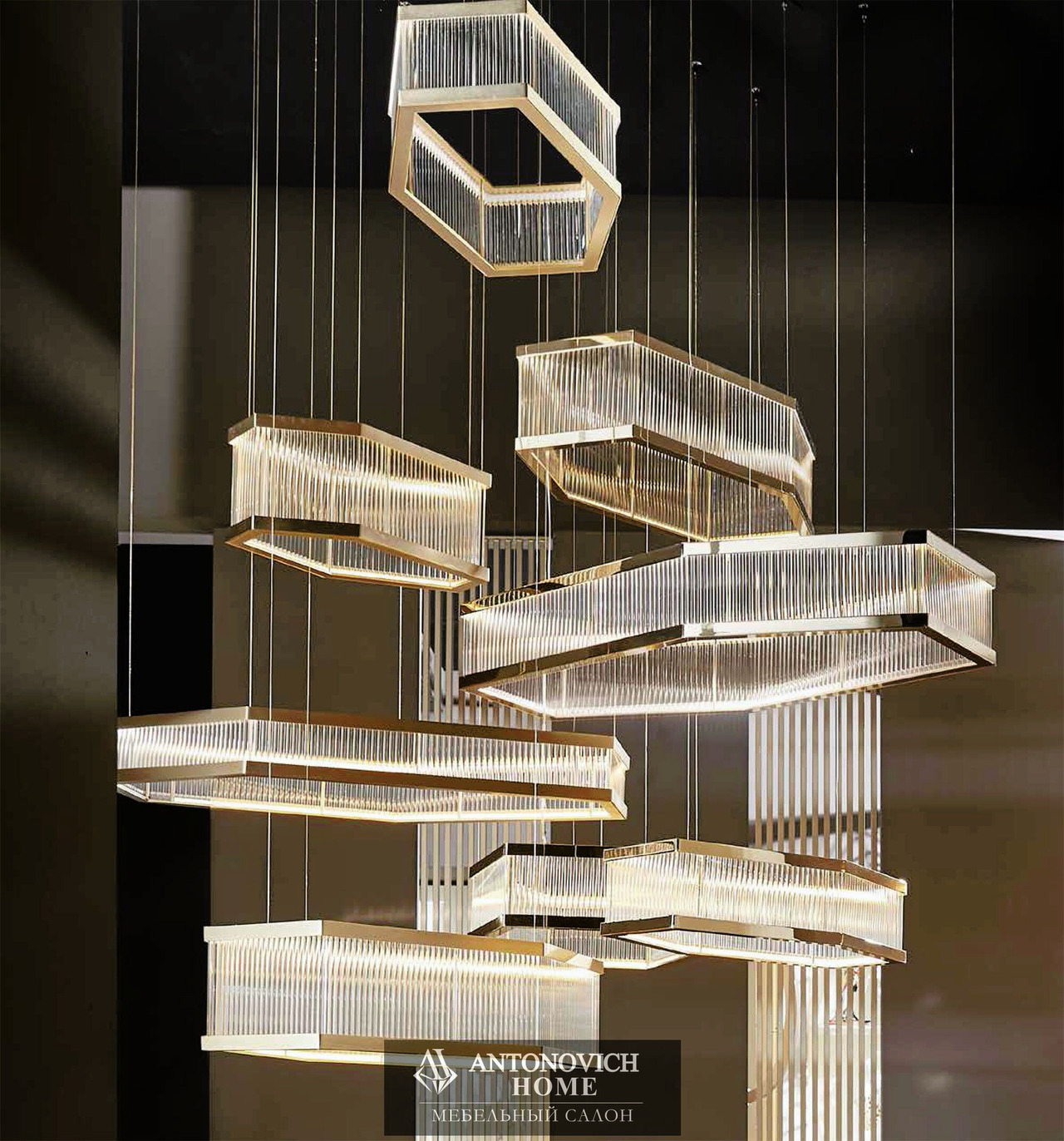 Lorenzon Tiffani Collection, view 3