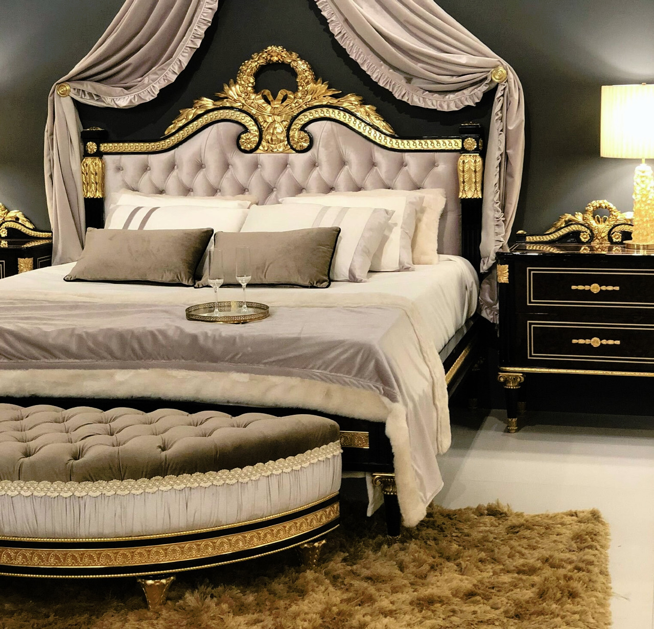 Mariner Trianon Bedroom