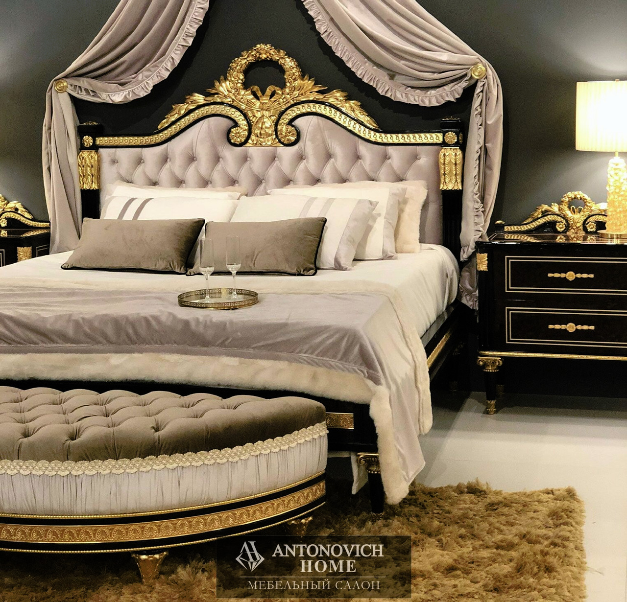Mariner Trianon Bedroom, view 2