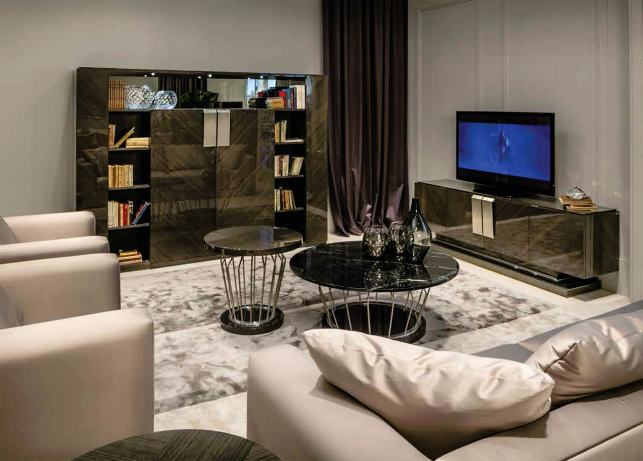Olia PLAZA Living Room