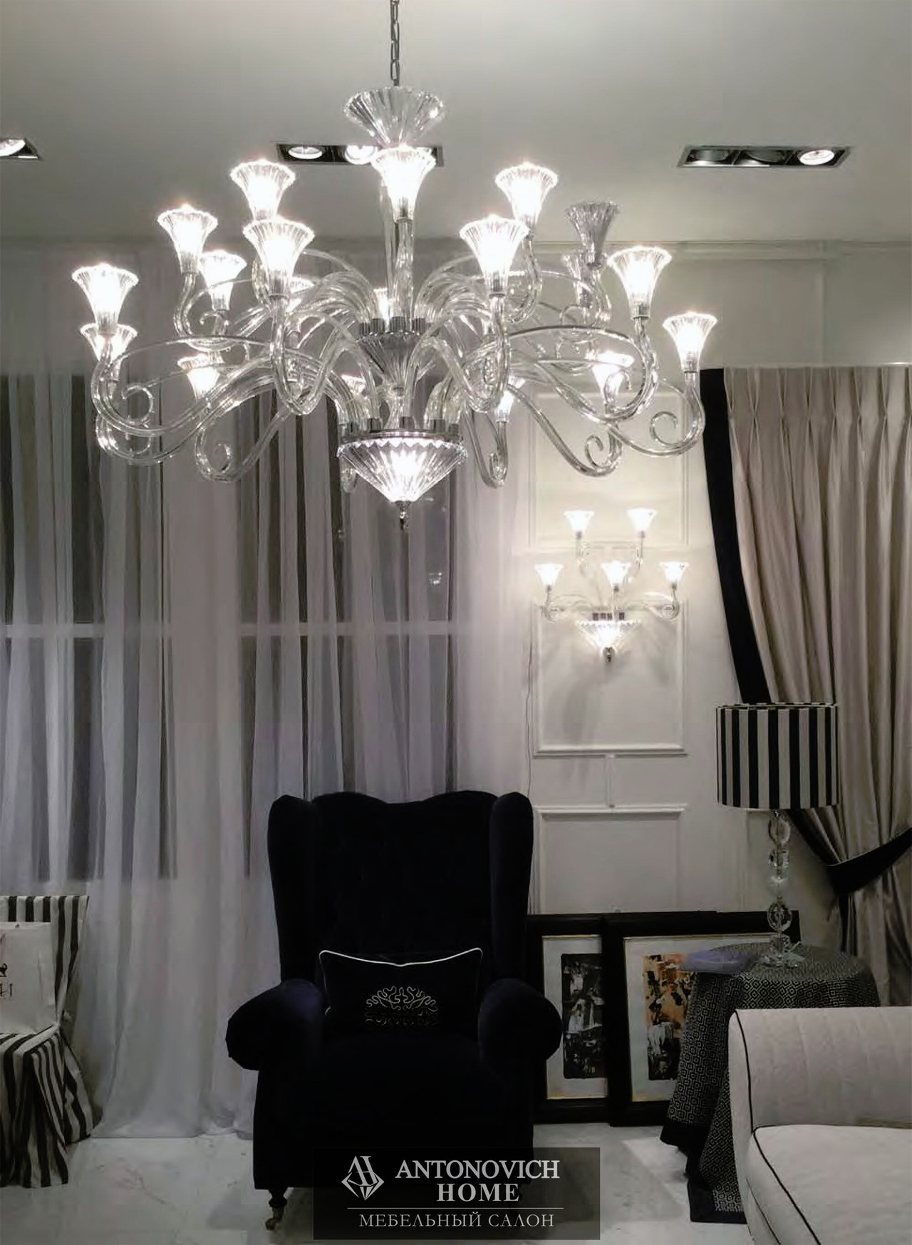 Jago Diamante Chandeliers, view 5