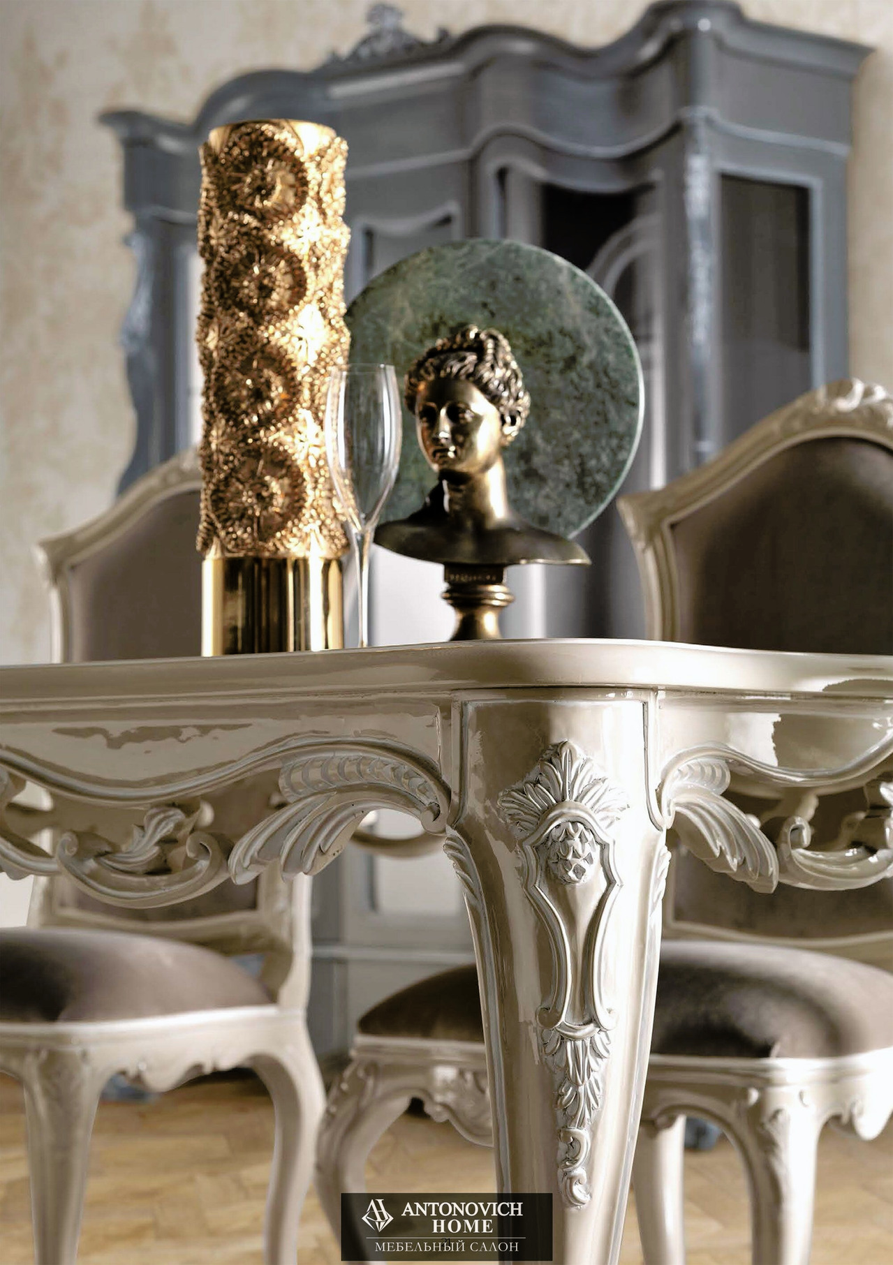 Andrea Fanfani Tornabuoni Dining Room, view 3