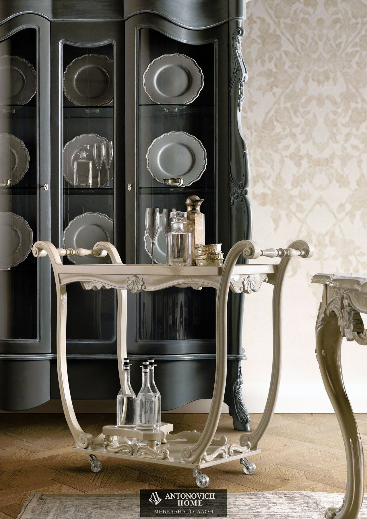 Andrea Fanfani Tornabuoni Dining Room, view 6