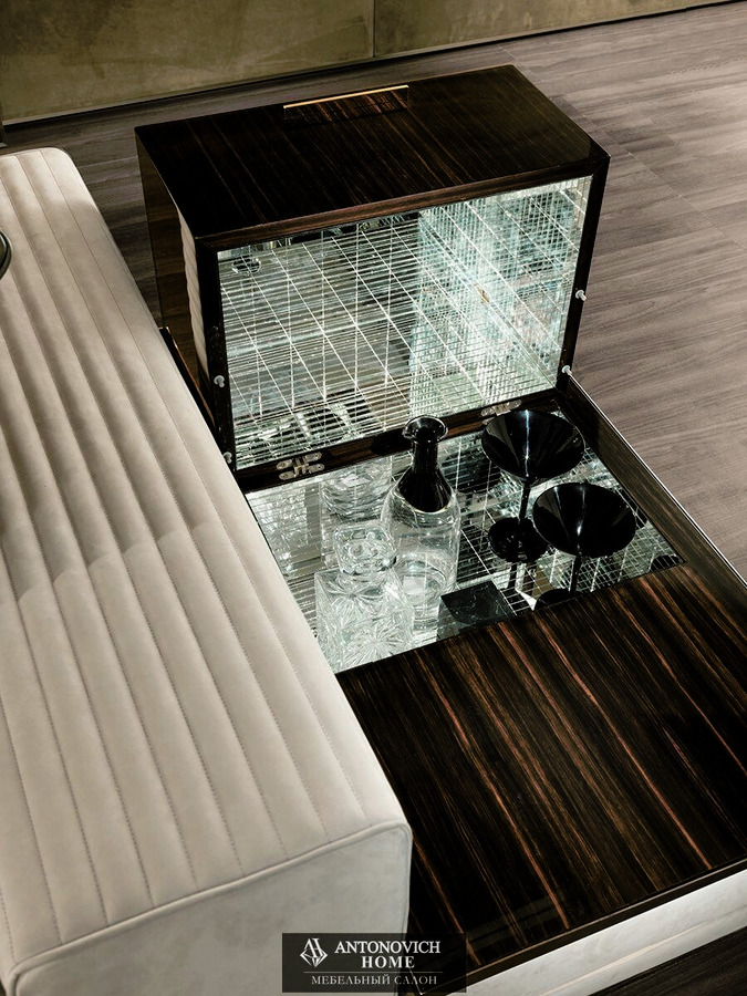 Longhi Cohen Upholstered Furniture, view 4