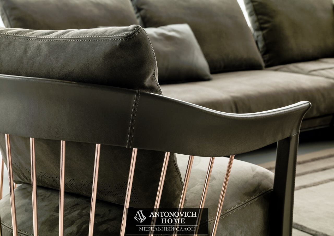 Longhi Dorothy Armchair, view 2