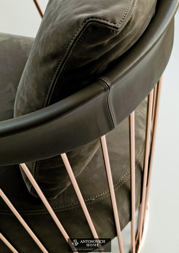 Longhi Dorothy Armchair, view 3