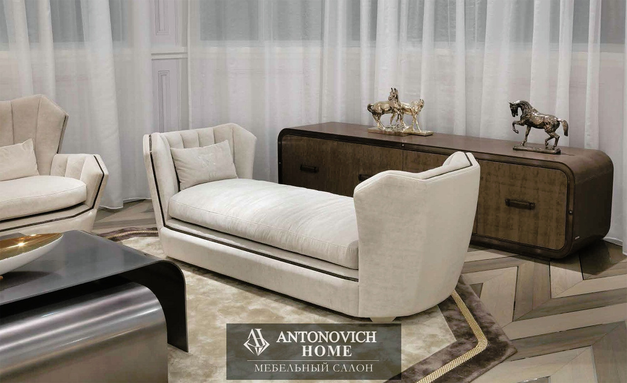 Visionnaire Hemingway Living Room, view 6