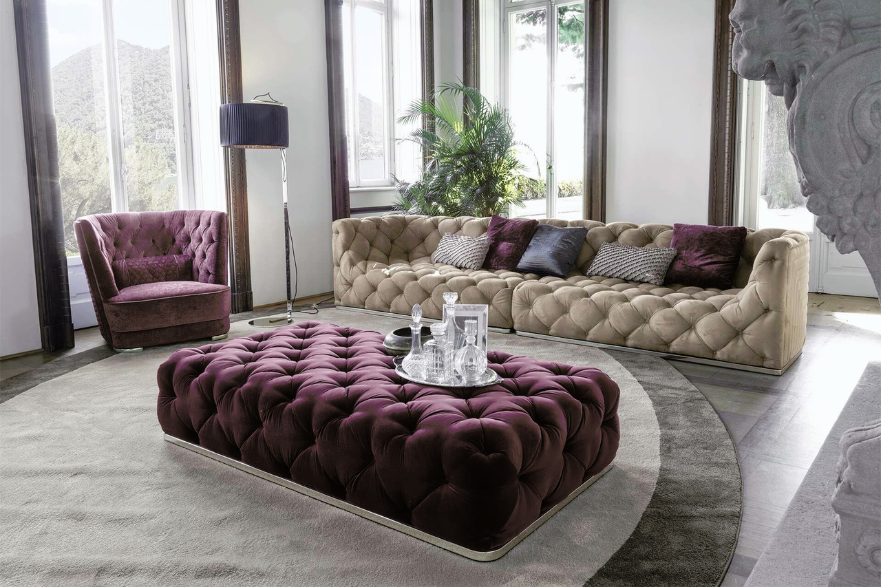 Vittoria Frigerio Caracciolo Sofa