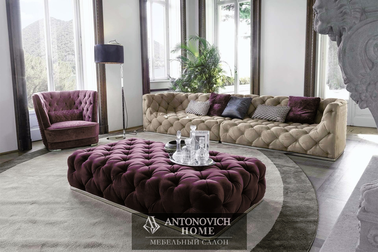 Vittoria Frigerio Caracciolo Sofa
