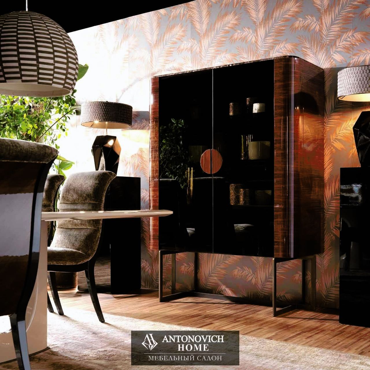 Grilli Worldesign Dining Room Furniture, view 2