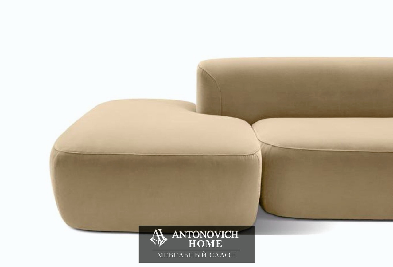 Signorini & Coco Daytona Santa Cruz Living Room, view 4