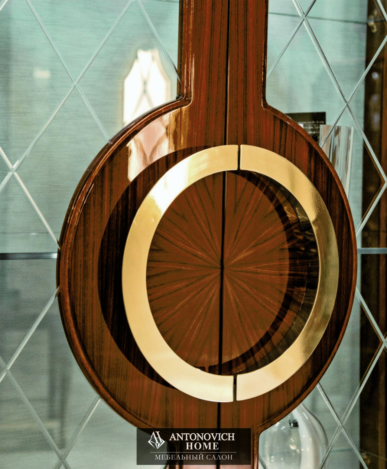 Bianchini Cafedesart Living Room in Rosewood, view 14