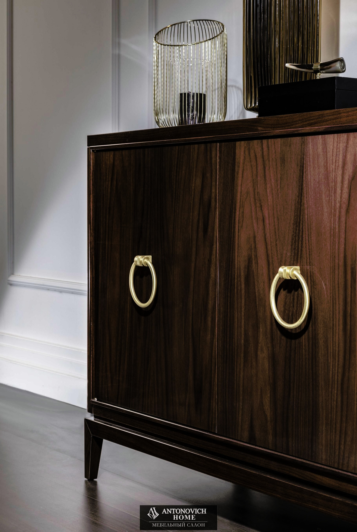Galimberti Nino Nuovo Classic Milanese Living Room, view 5