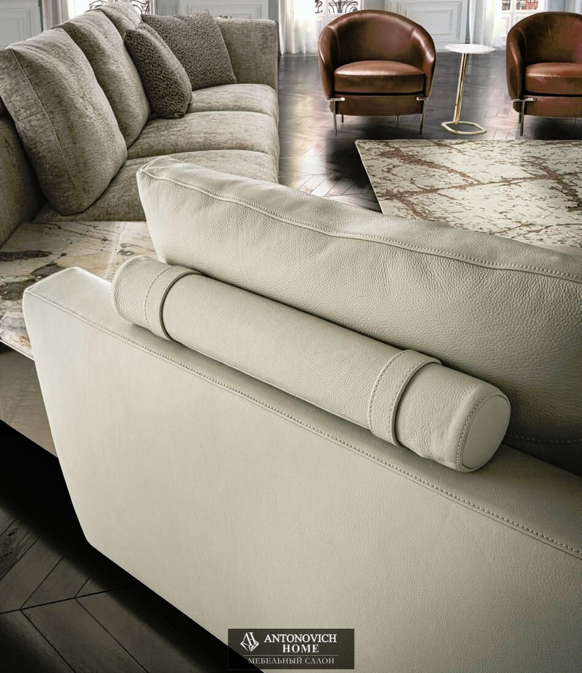 Longhi Sartoria Living Room, view 10