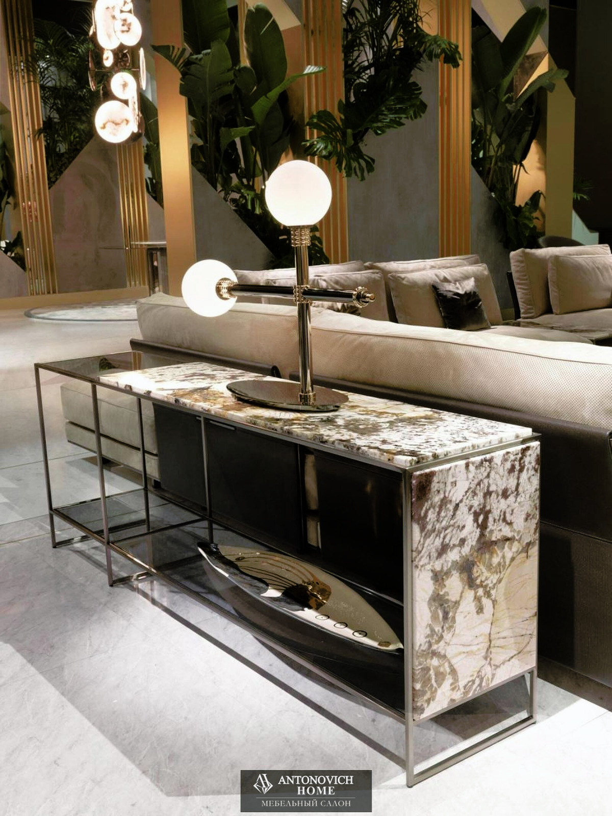Visionnaire Anthem Living Room, view 18