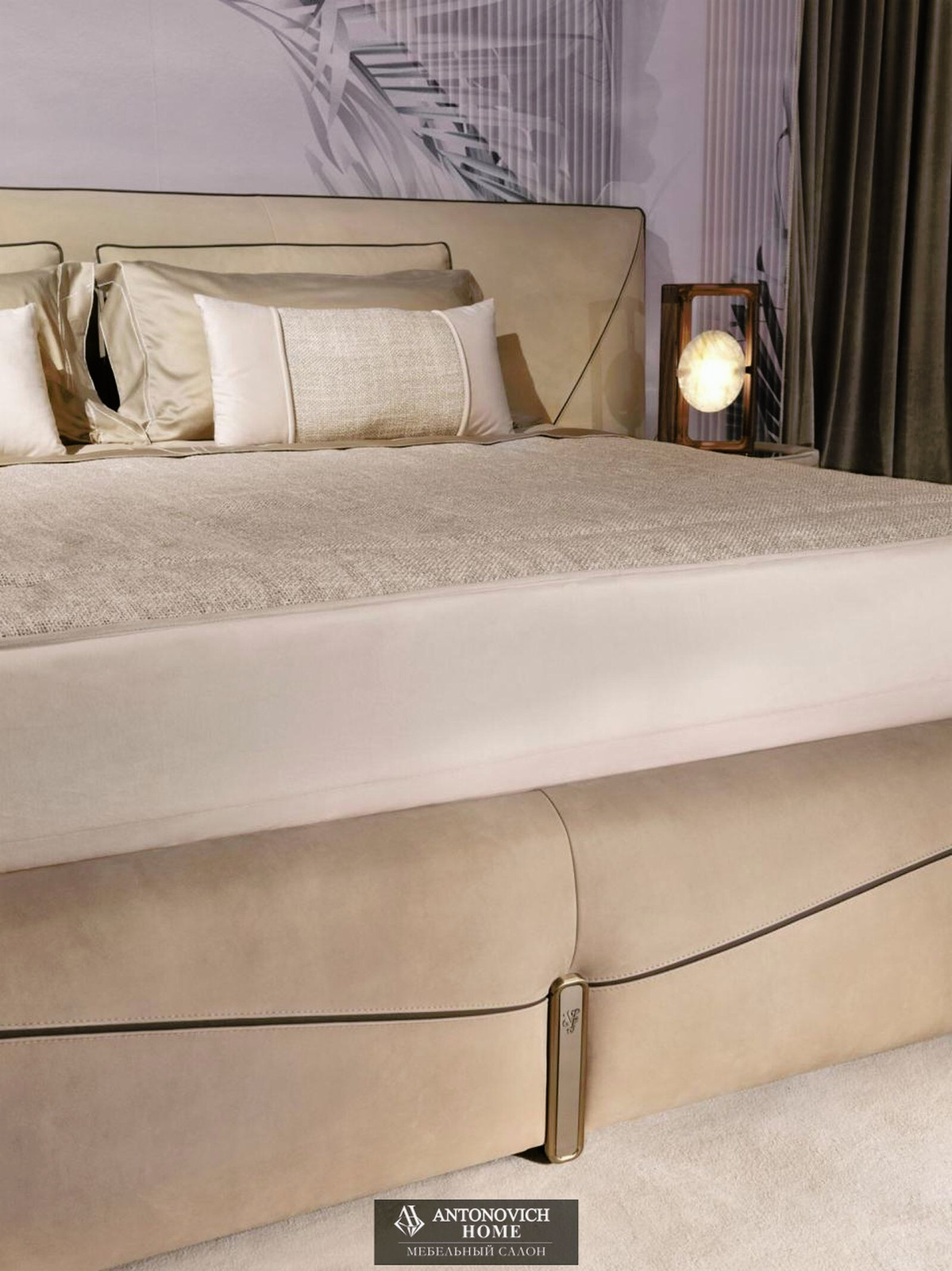 Visionnaire Bastian Bedroom, view 3