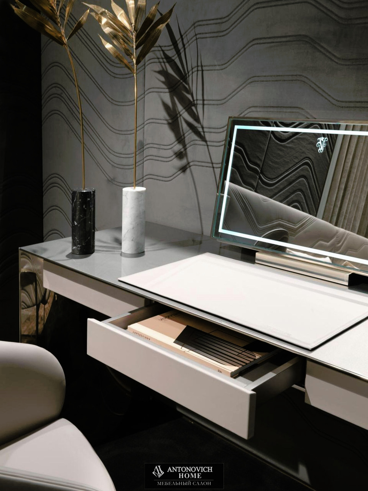 Visionnaire Ca Foscari Bedroom, view 9