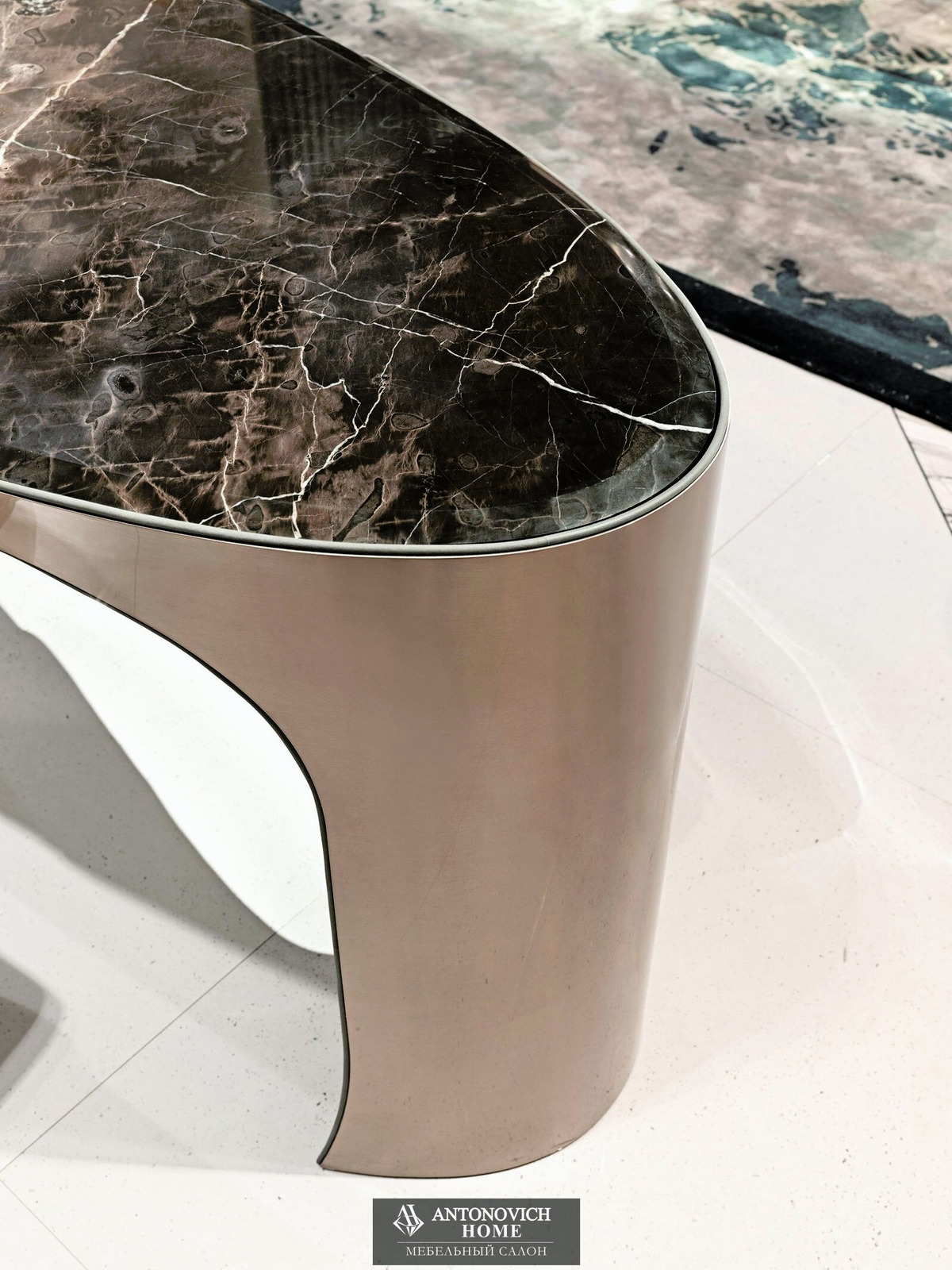 Visionnaire Jet Plane Desk, view 3