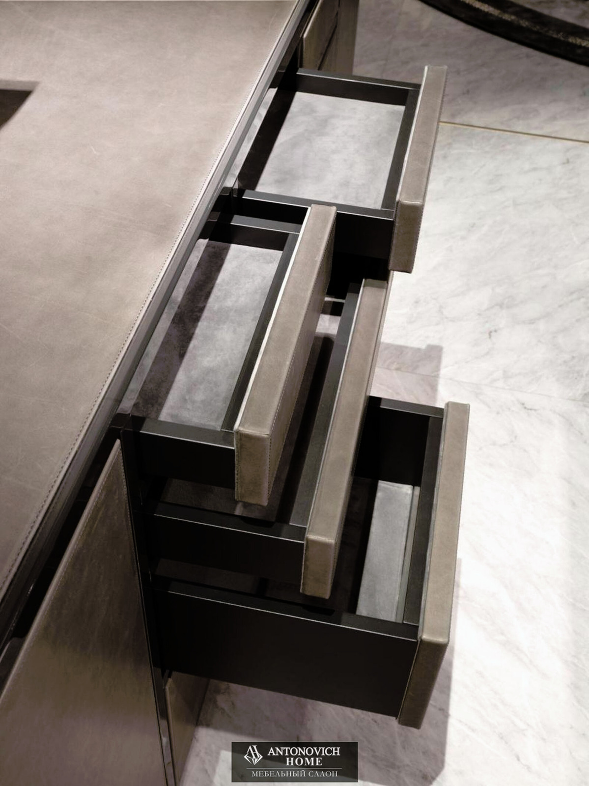 Visionnaire Wall Street Office Furniture, view 10