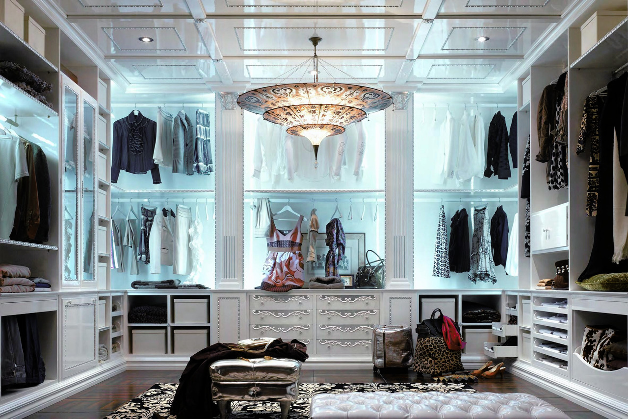 Pregno Way of Life Light Walk-In Wardrobe
