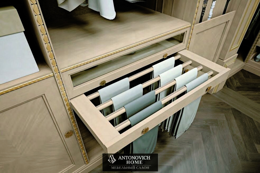 Pregno Riverside Walk-In Wardrobe, view 8