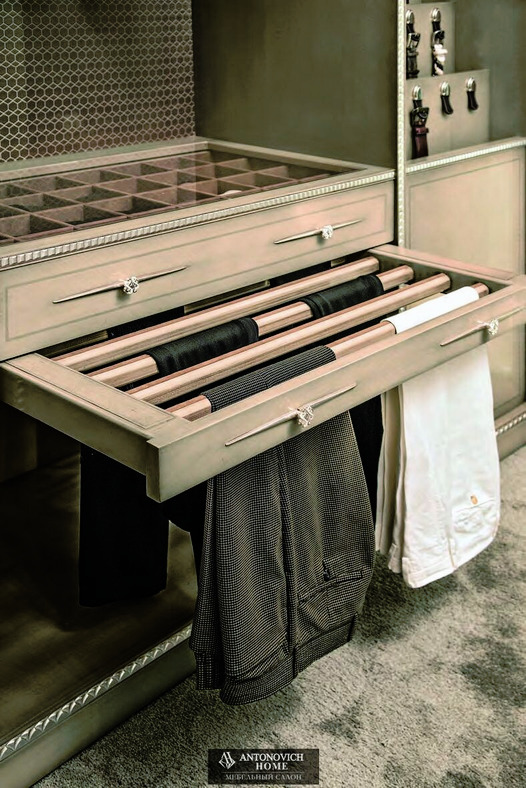 Pregno Savoy Walk-In Wardrobe, view 9