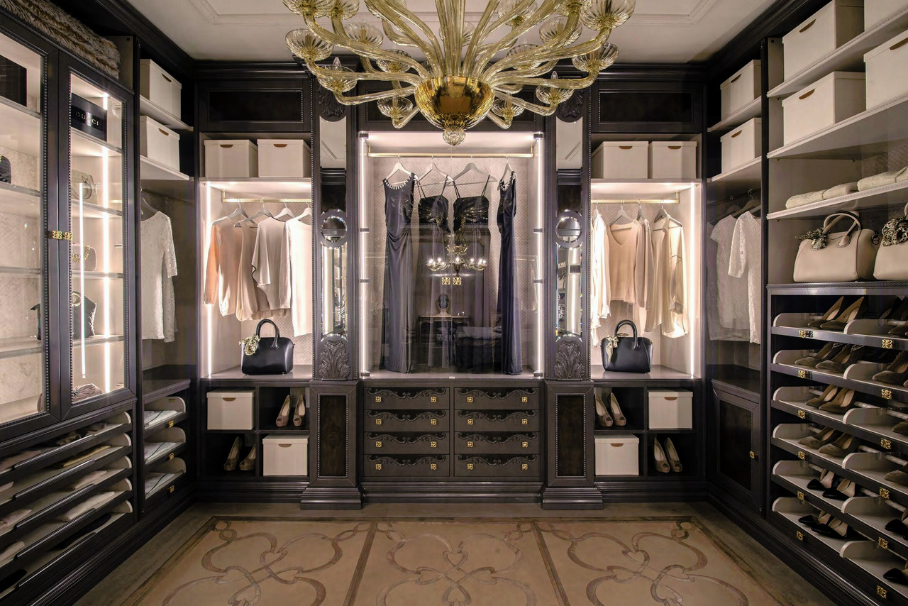 Pregno Way Of Life Dark Walk-In Wardrobe
