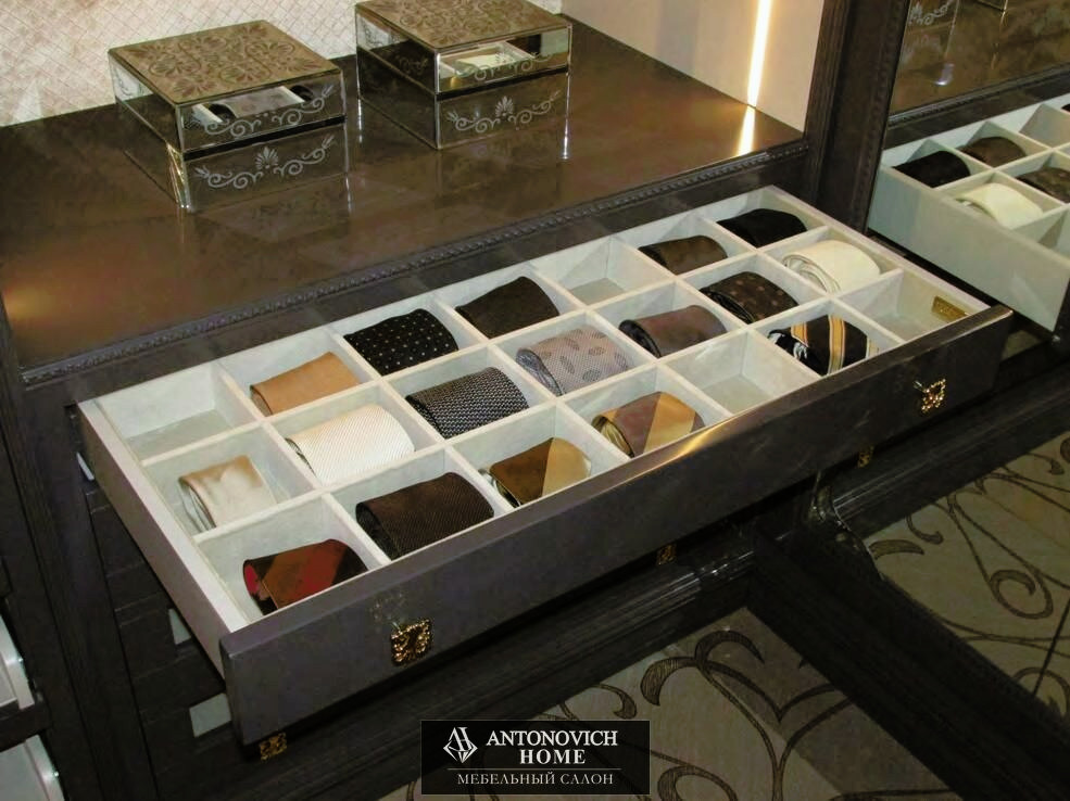Pregno Way Of Life Dark Walk-In Wardrobe, view 6