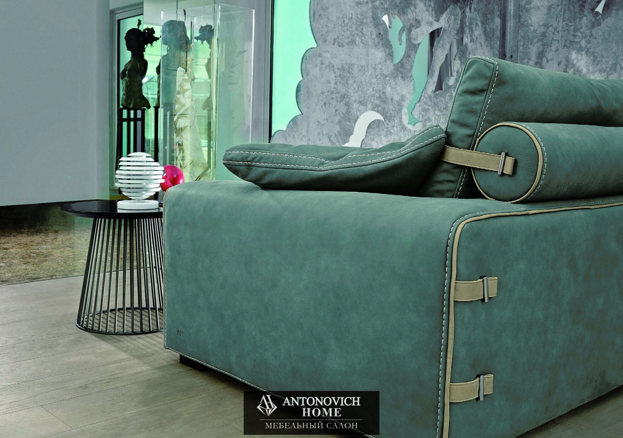Gregory Living Room by Gamma, view 6