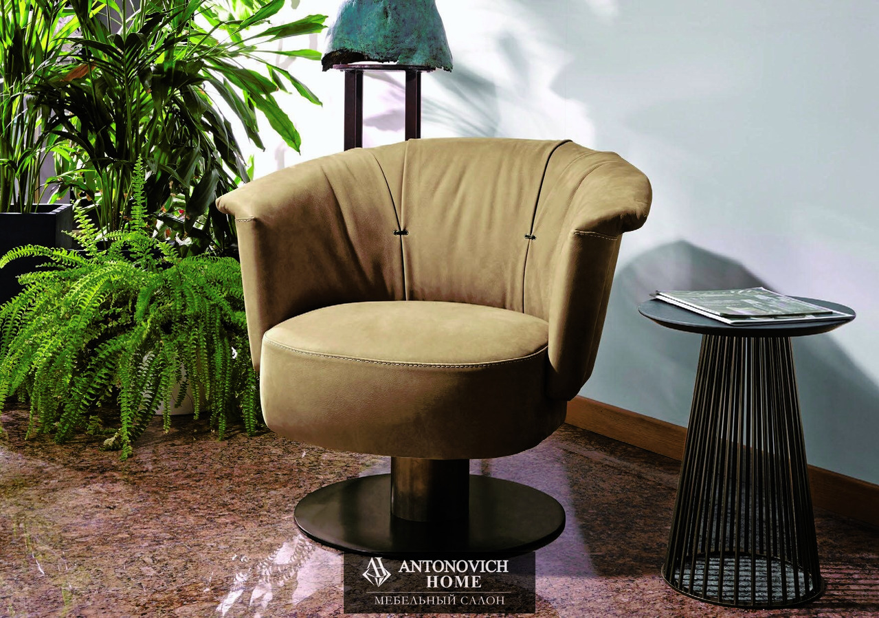 Gregory Living Room by Gamma, view 12
