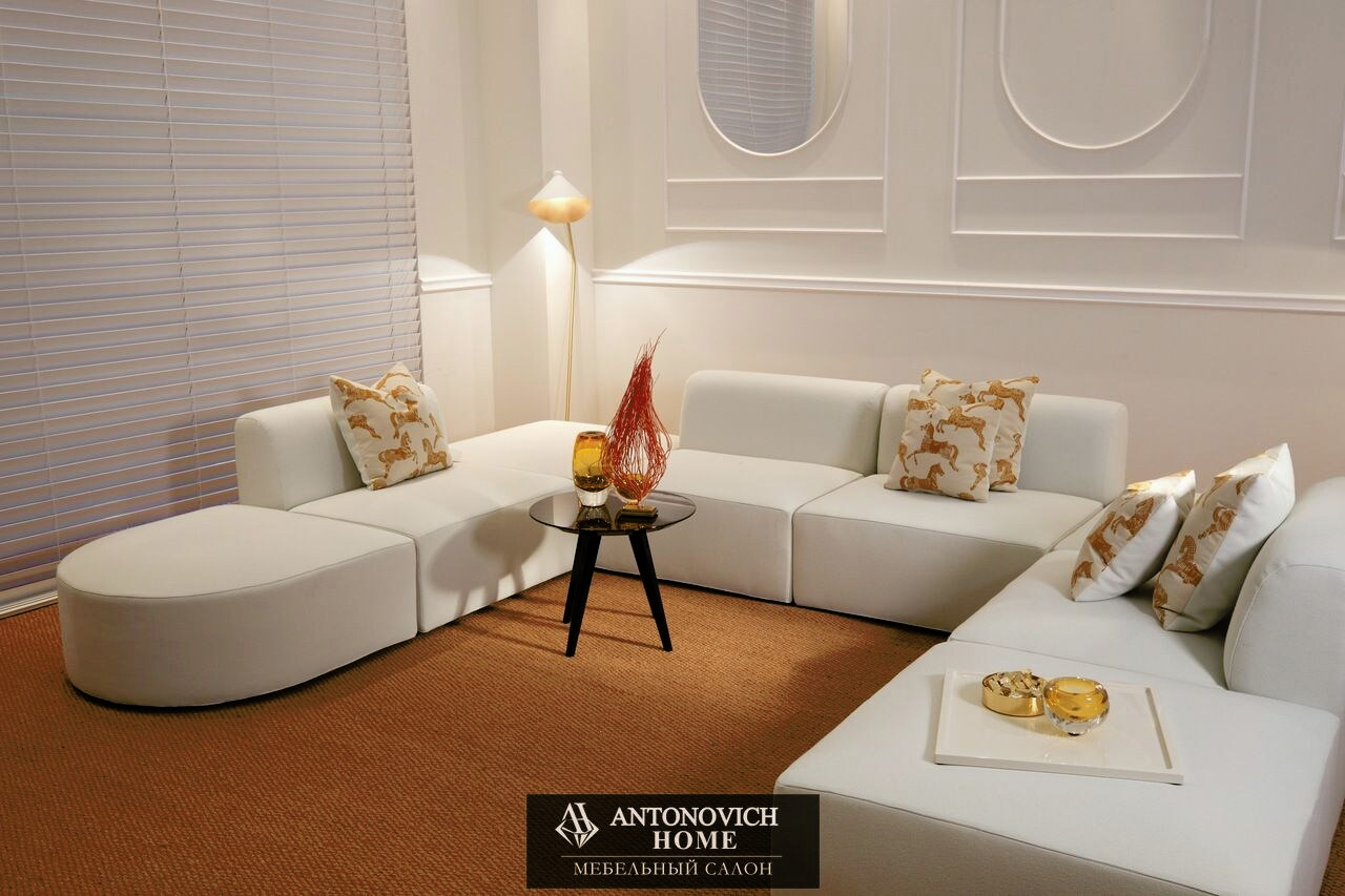 Roger Sofa by Dom Edizioni, view 3