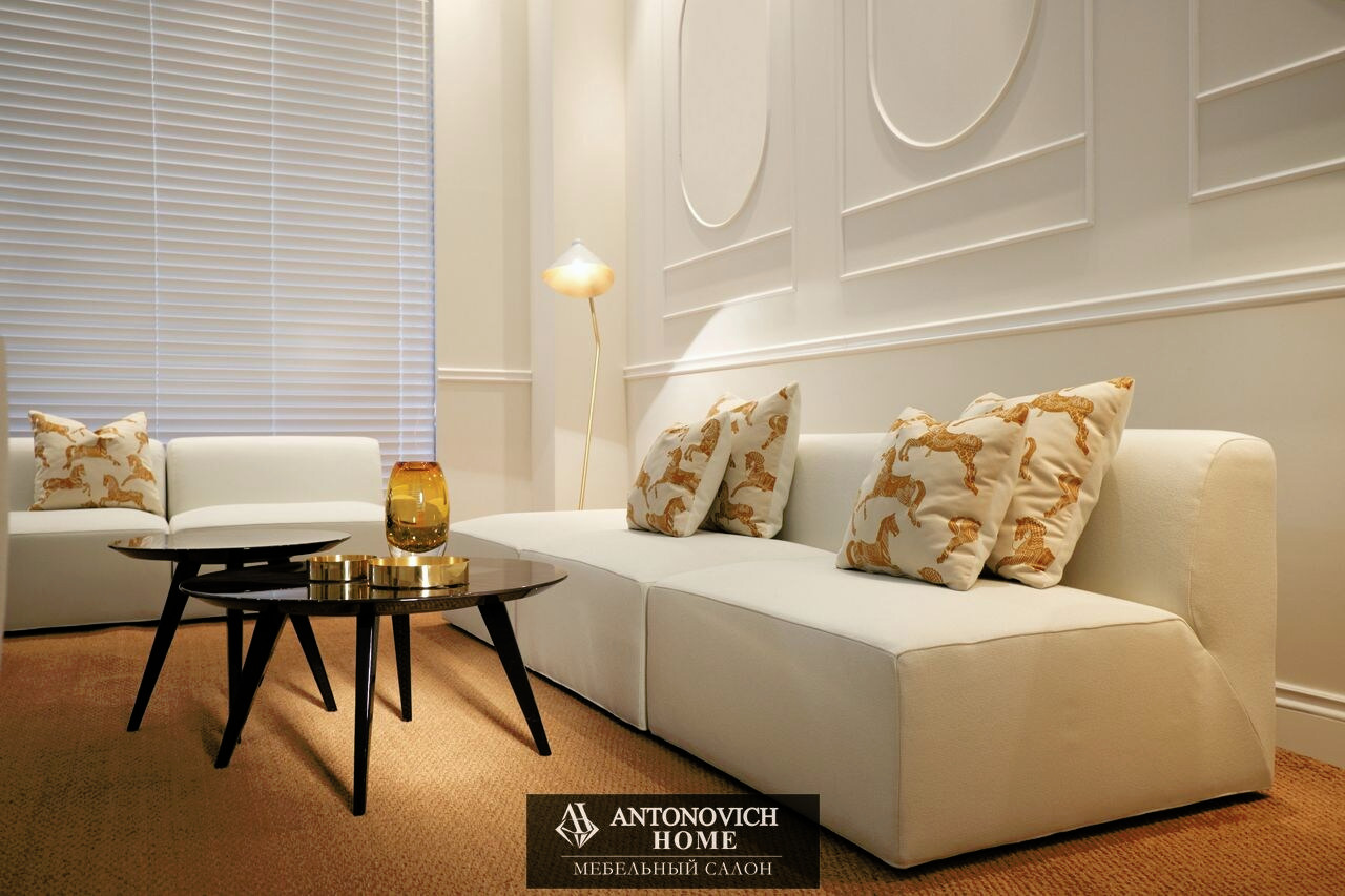 Roger Sofa by Dom Edizioni, view 4