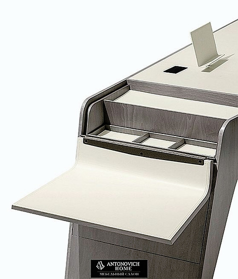 Giorgetti Tenet Executive Desk, view 5