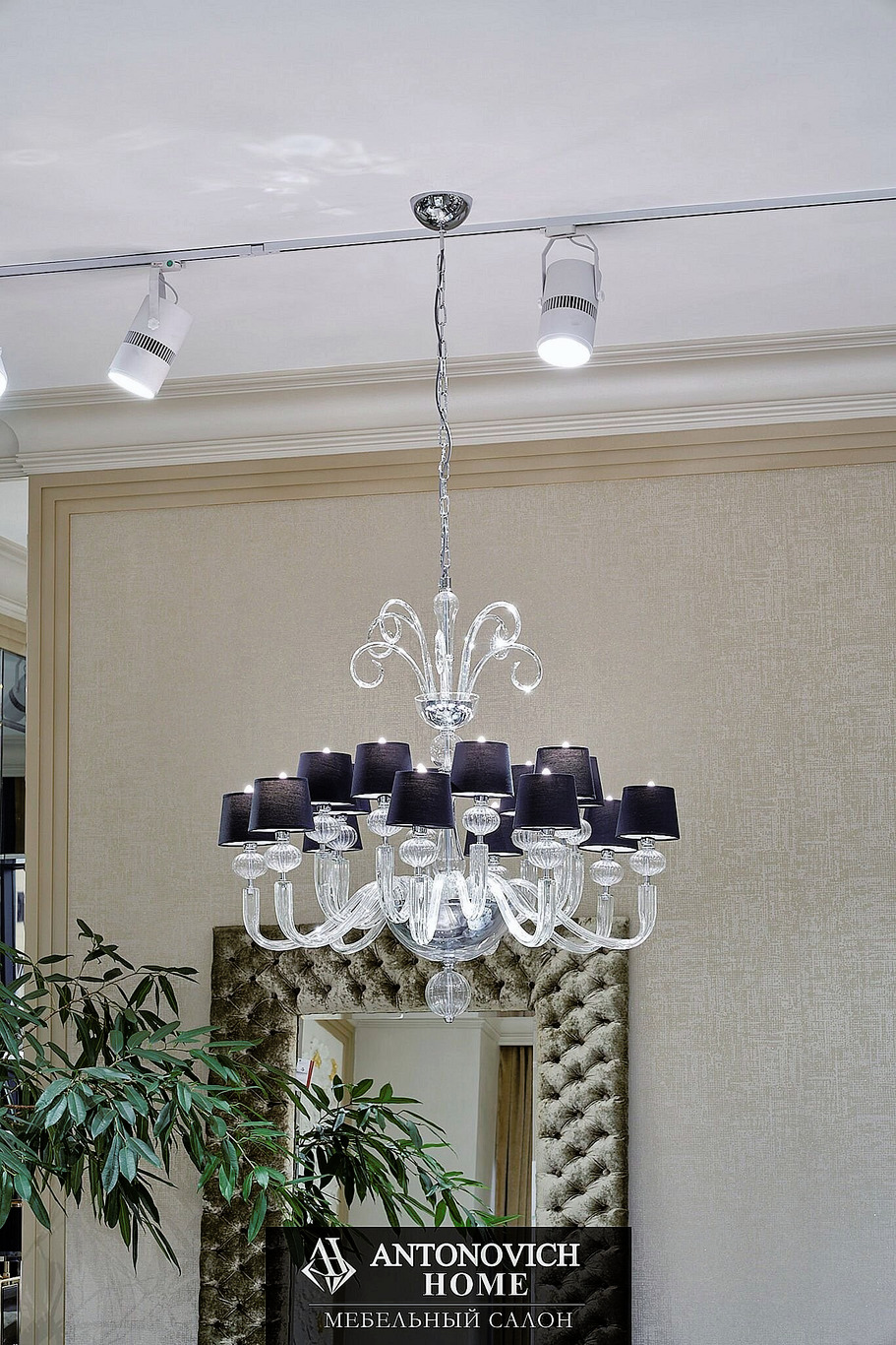 Iris Cristal GIZA Crystal Chandelier, view 3