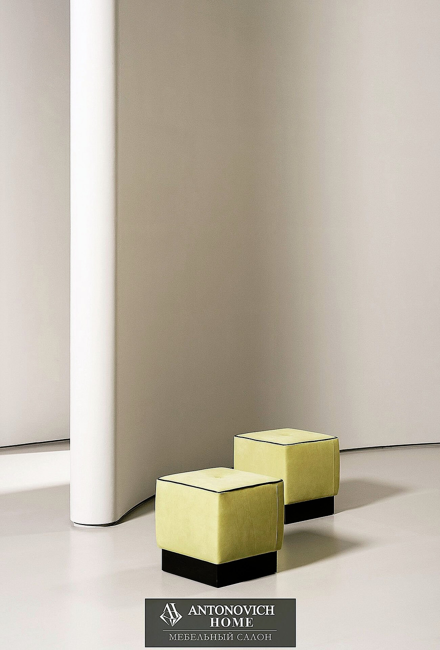 Baxter Anais Ottoman, view 3