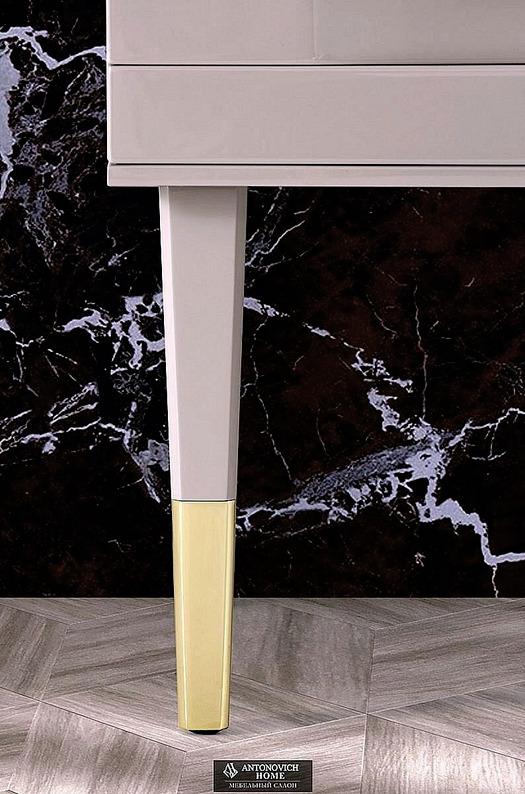 Oasis_Prestige_PR4_feet-794x1200_result