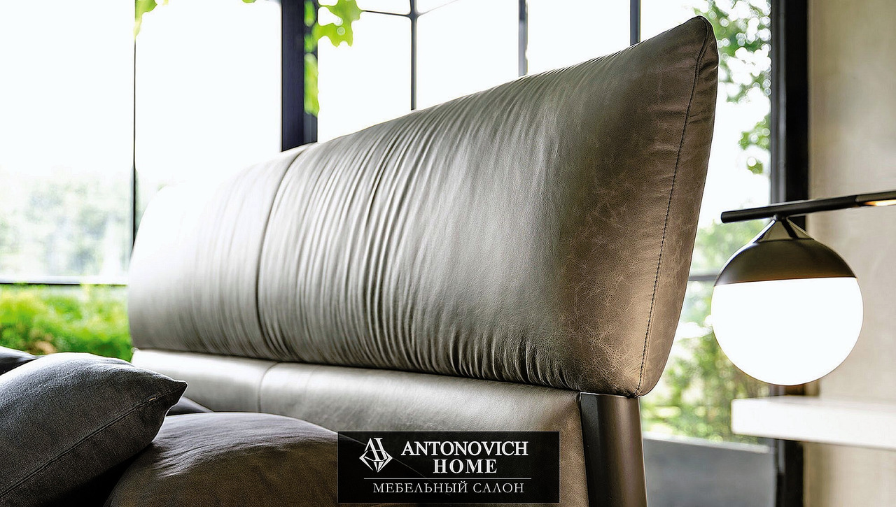 Herman Bed by CorteZari, view 4