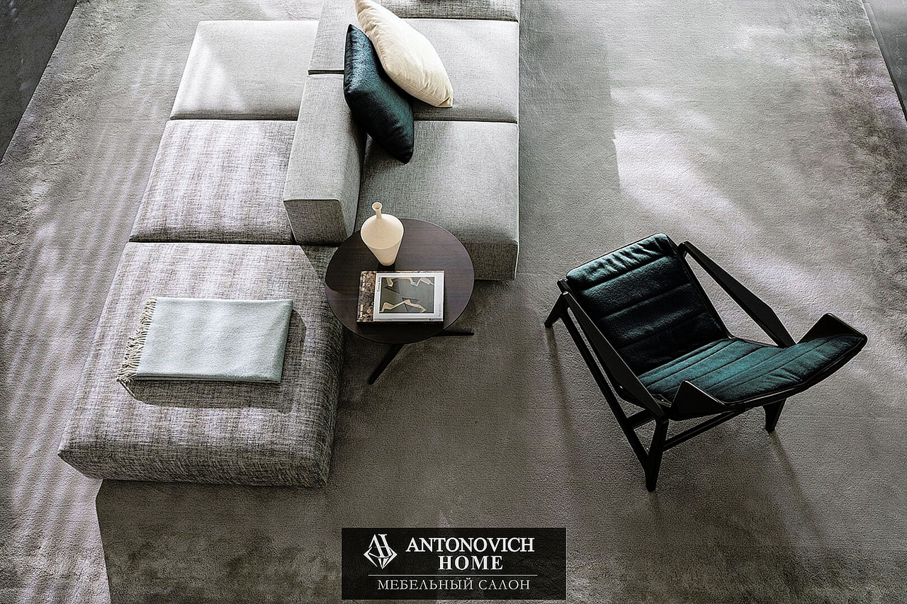 Molteni Group Freestyle Sofa, view 3
