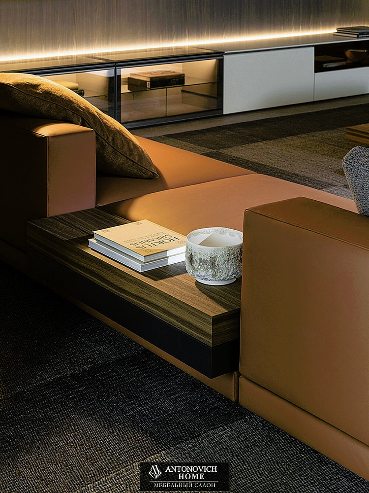 Molteni Group Marteen Sofa, view 15