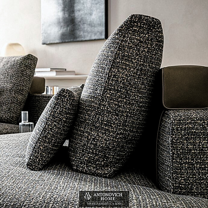 Molteni Group Octave Modular Sofa, view 3