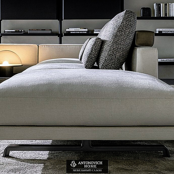Molteni Group Octave Modular Sofa, view 7