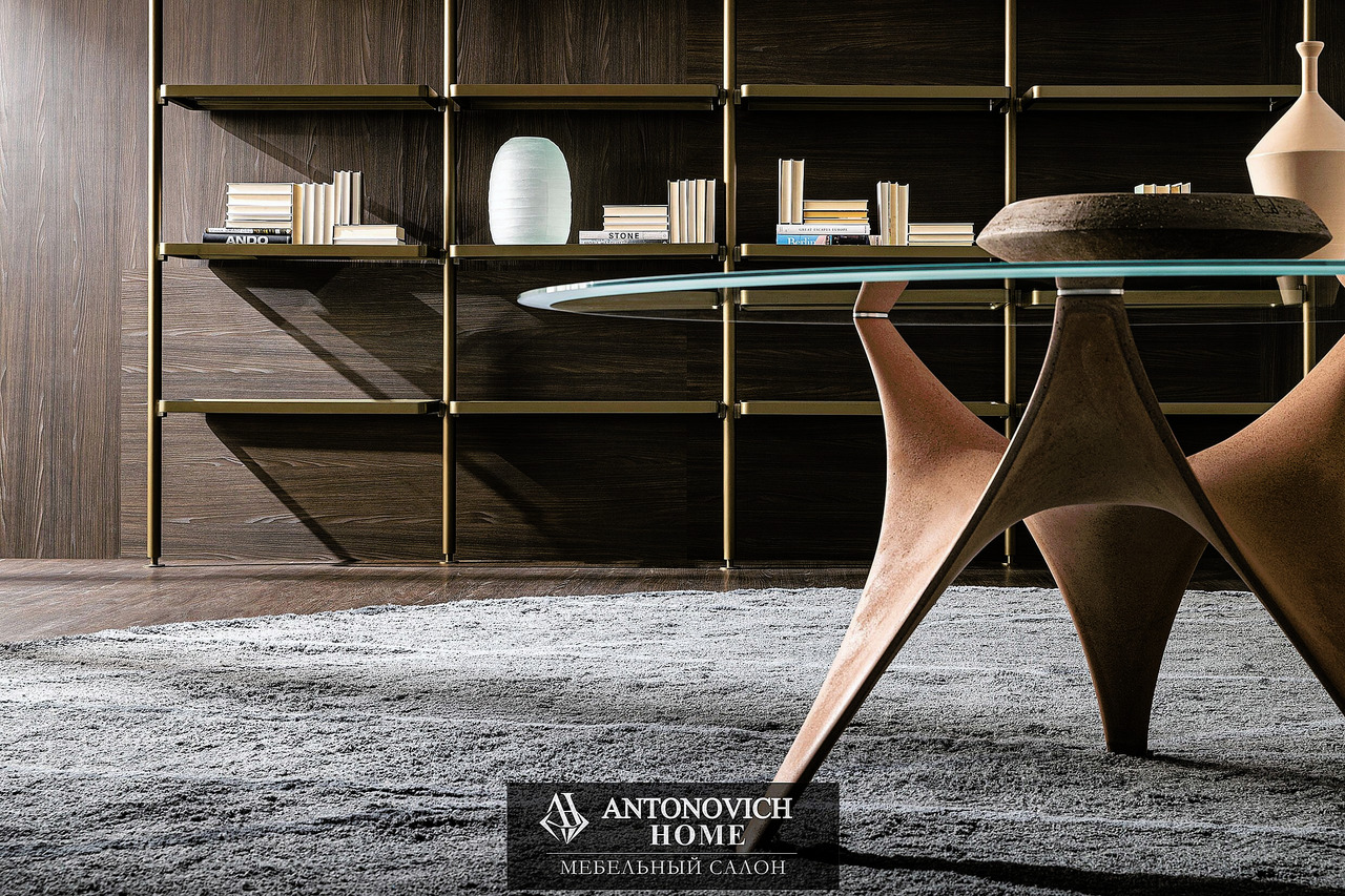 Arc Dining Table by Molteni&C, view 3