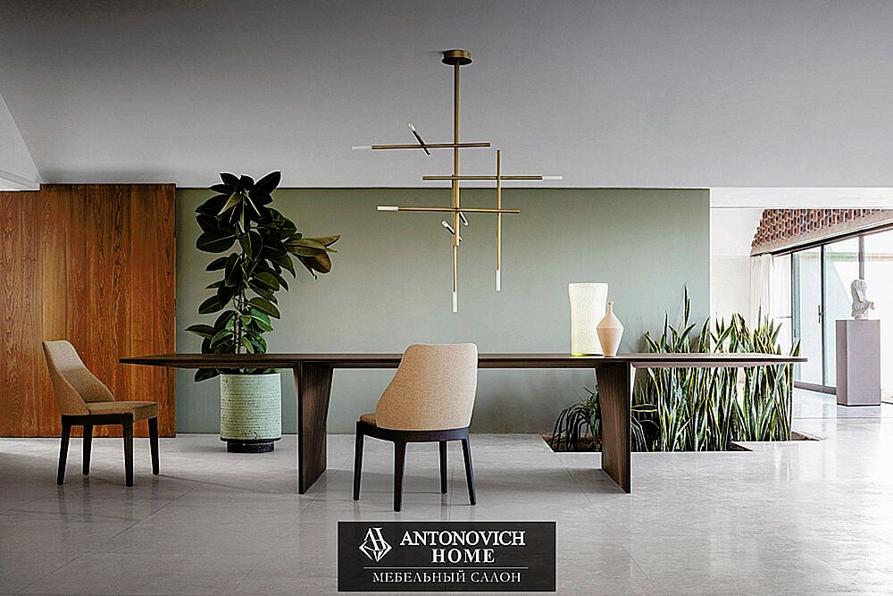 Molteni Group Ava Dining Table, view 4