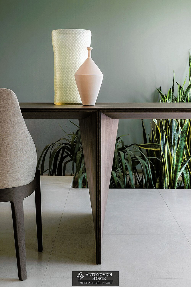 Molteni Group Ava Dining Table, view 5
