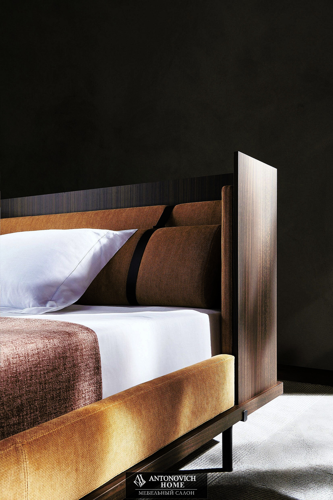 Molteni Group Twelve AM Bedroom, view 3