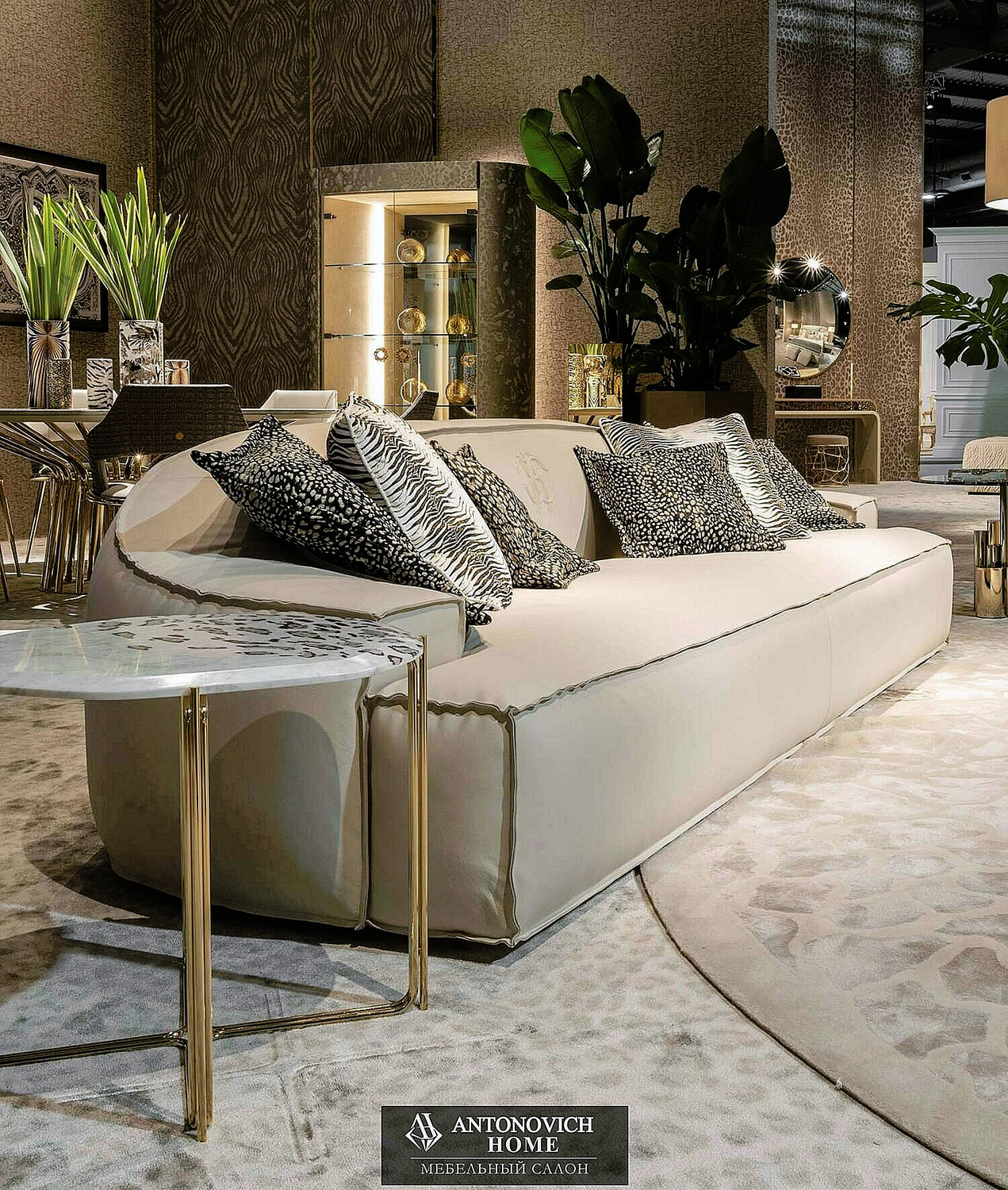 Roberto Cavalli Home Living Room Collection, Salone del Mobile Milan 2022, view 6