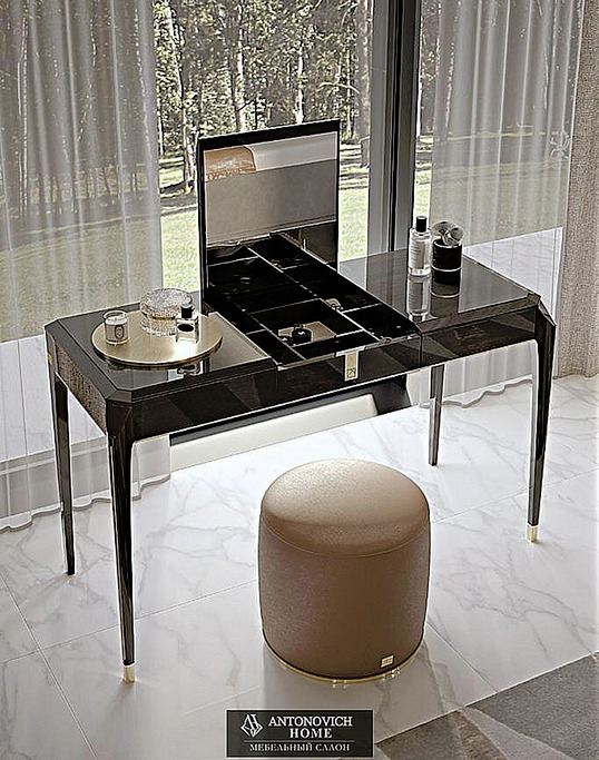 Francesco Pasi Icon Bedroom, view 6