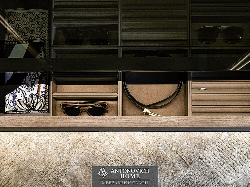 Molteni Group Hector Night Wardrobe System, view 5