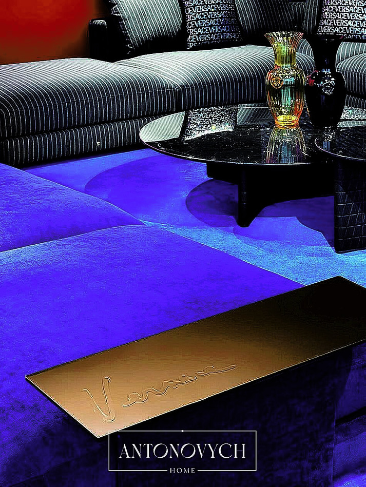 Versace Home V21 Signature Sofa, view 6