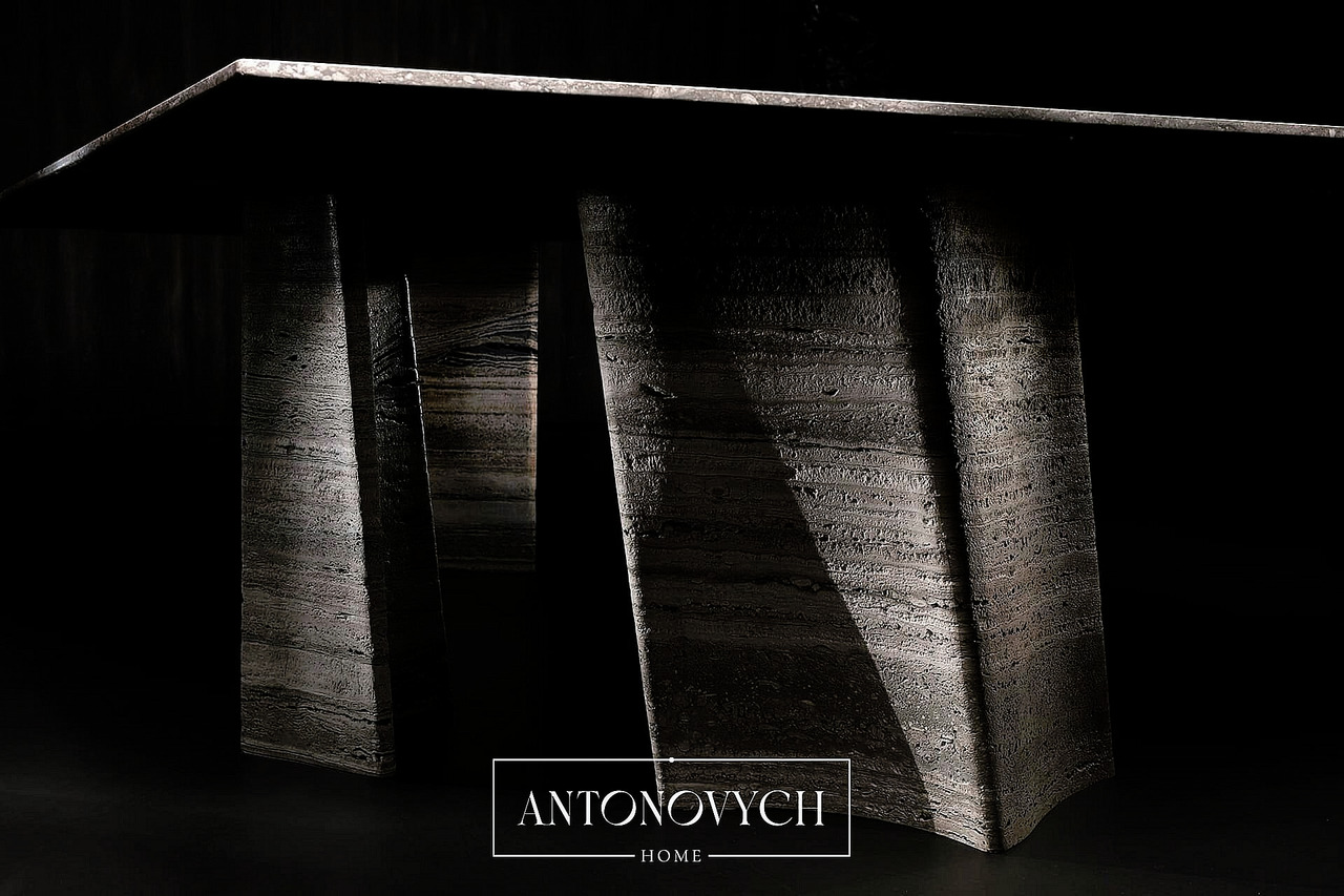 Henge Sisma Dining Table, view 4